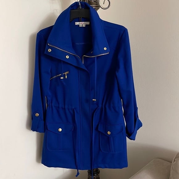 Blue color nice jacket - Picture 1 of 7